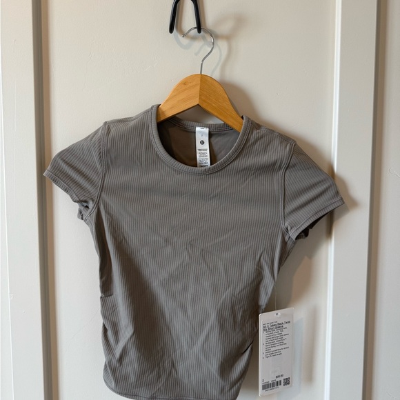 lululemon athletica Tops - lululemon athletica Gray Ribbed Short Sleeve Tee